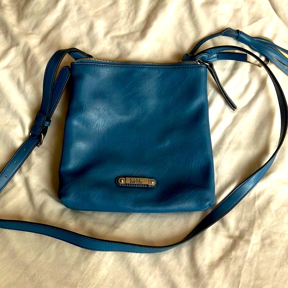 Nicole Miller Blue Cross Body Bag. Adjustable strap. 2 zippers - lots of storage